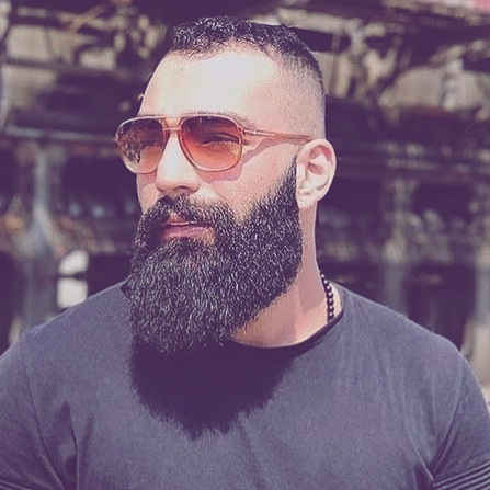 Barba espartana larga
